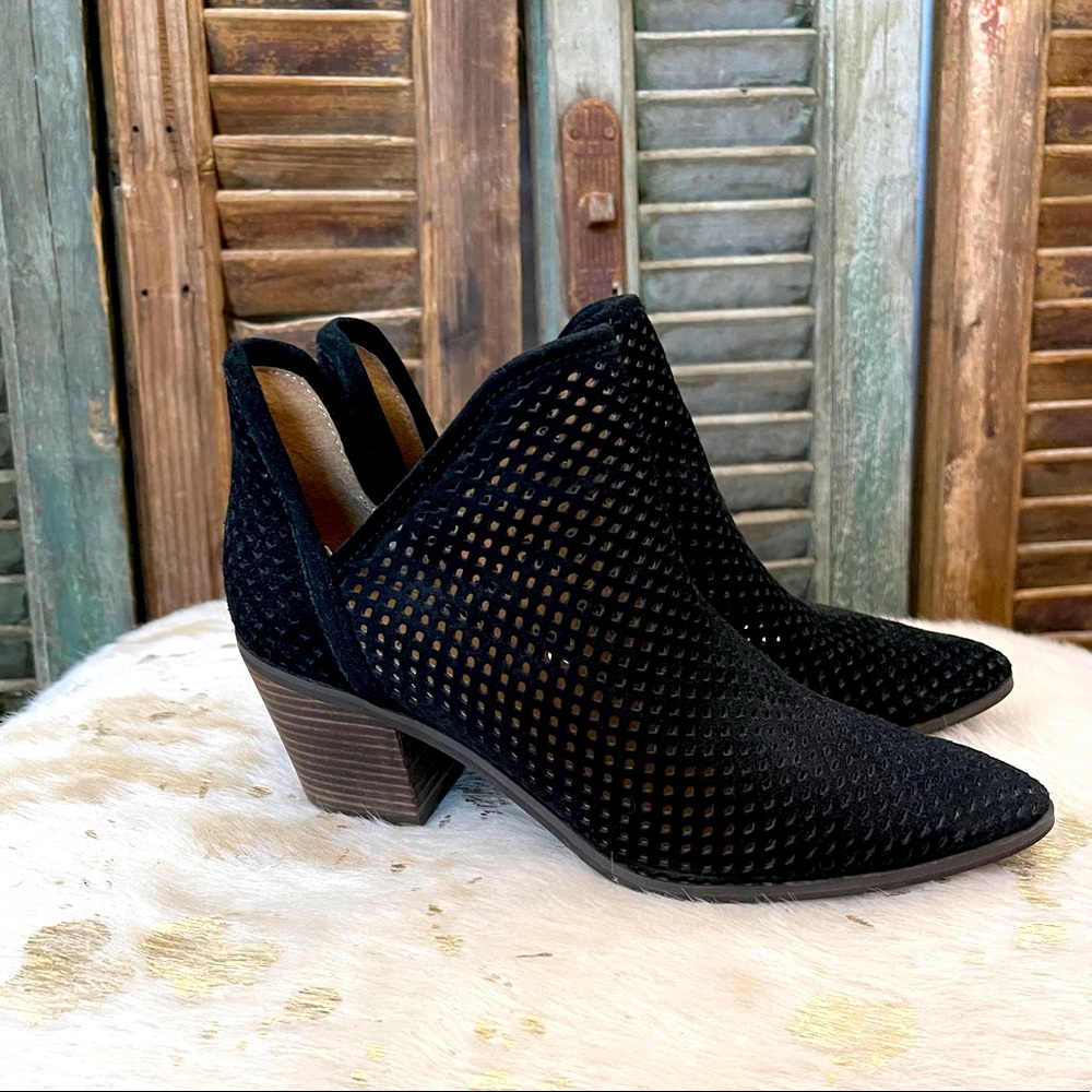 Lucky Brand black booties